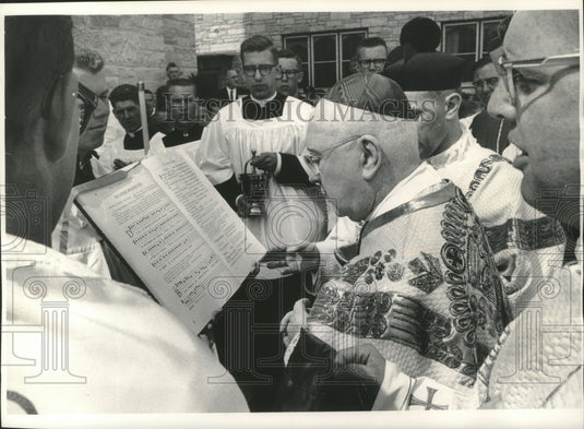 1962 Press Photo Francis Cardinal Spellman blessed St. Joseph's Cathedral - Historic Images