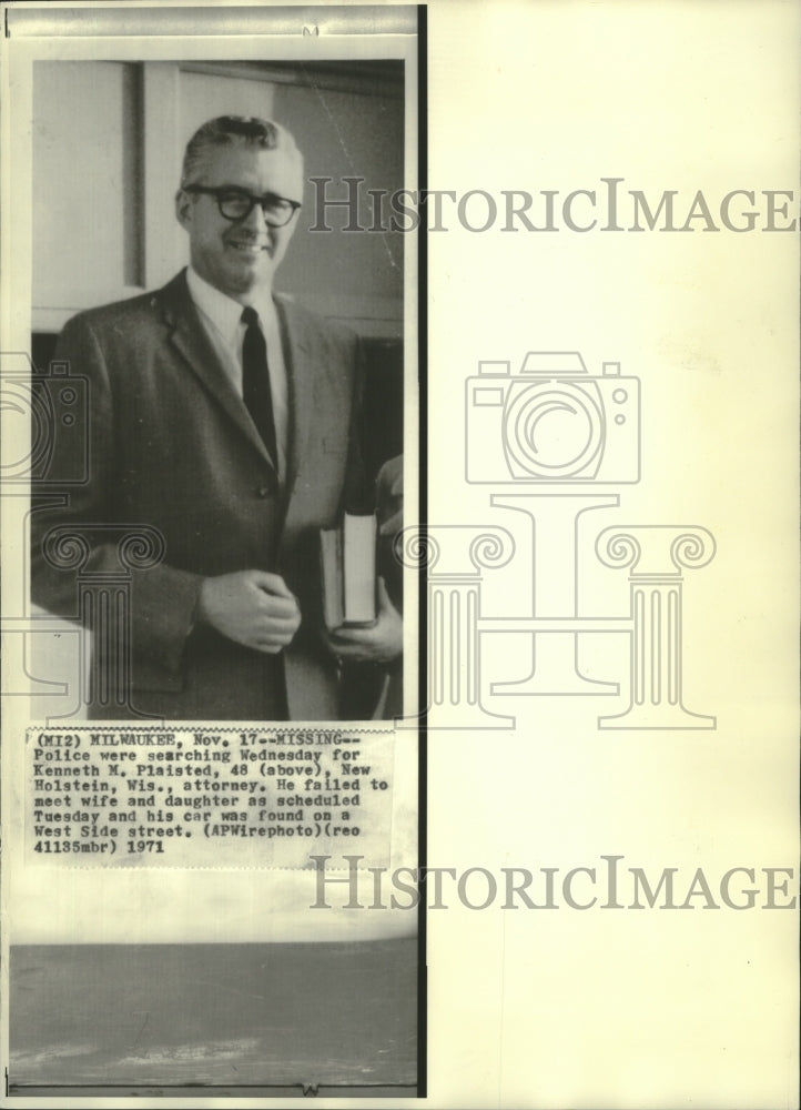 1971 Press Photo Kenneth Plaisted, an Attorney Native to Holstein - mjb88642 - Historic Images