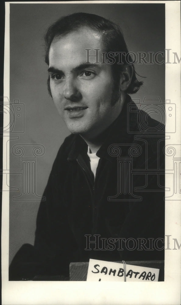 Press Photo Portrait of Milwaukee Artist, Joseph Sambataro - mjb88872 - Historic Images