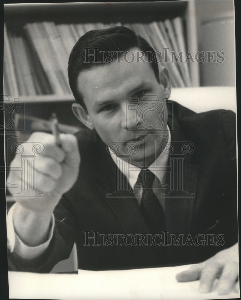 1970 Attorney Jack Samuels, head of NBC's Division of Compliance.-Historic Images