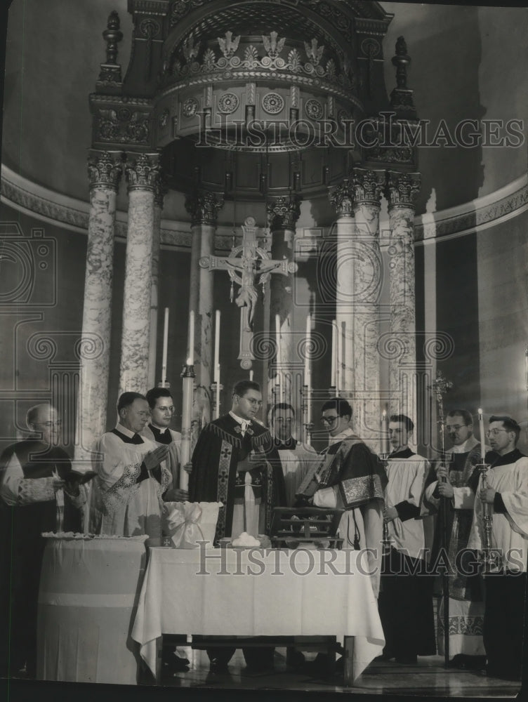 1954 St. Johns Cathedral Church, Milwaukee Wisconsin Easter service-Historic Images