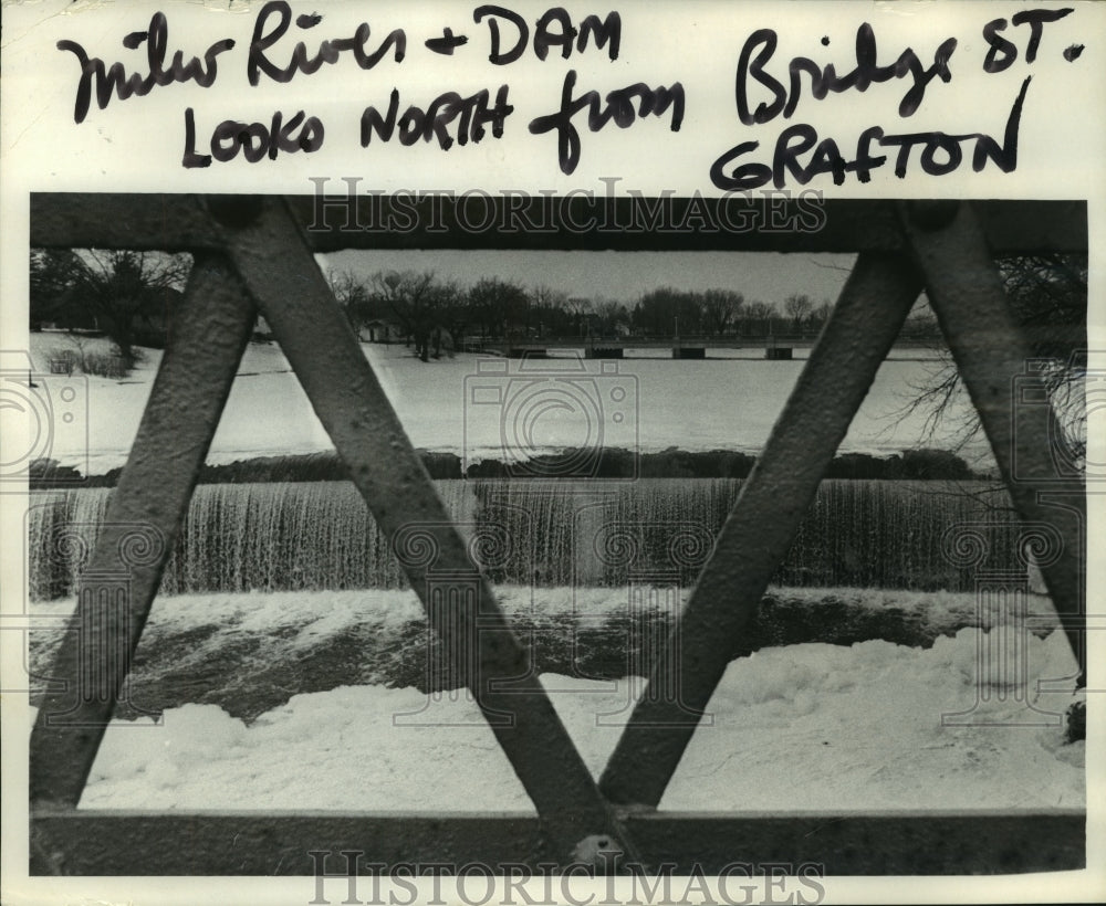 1987 Milwaukee River and Dam During Winter From Grafton Viewpoint - Historic Images