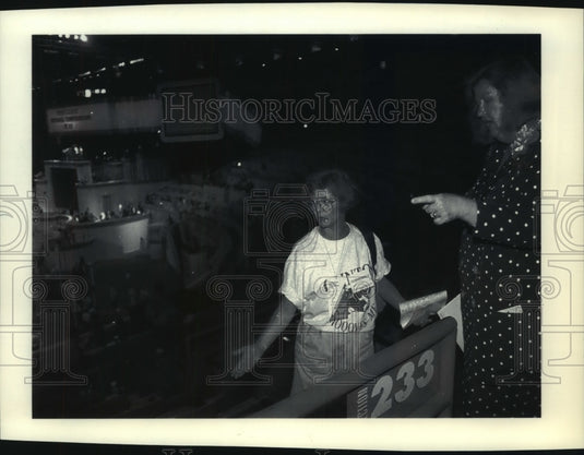 1992 Ladies check Wisconsin delegates seats, Madison Square Garden - Historic Images