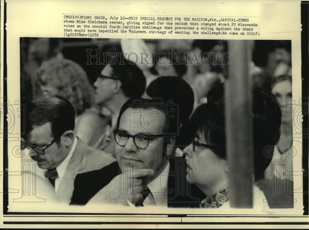 1972 Press Photo Mike Bleicher at the Democratic National Convention Miami Beach-Historic Images