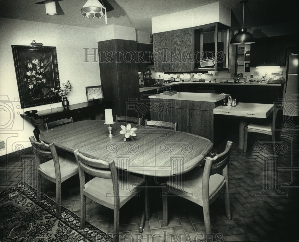 1989 William Stark Jones- Dinner And Kitchen Area - Historic Images