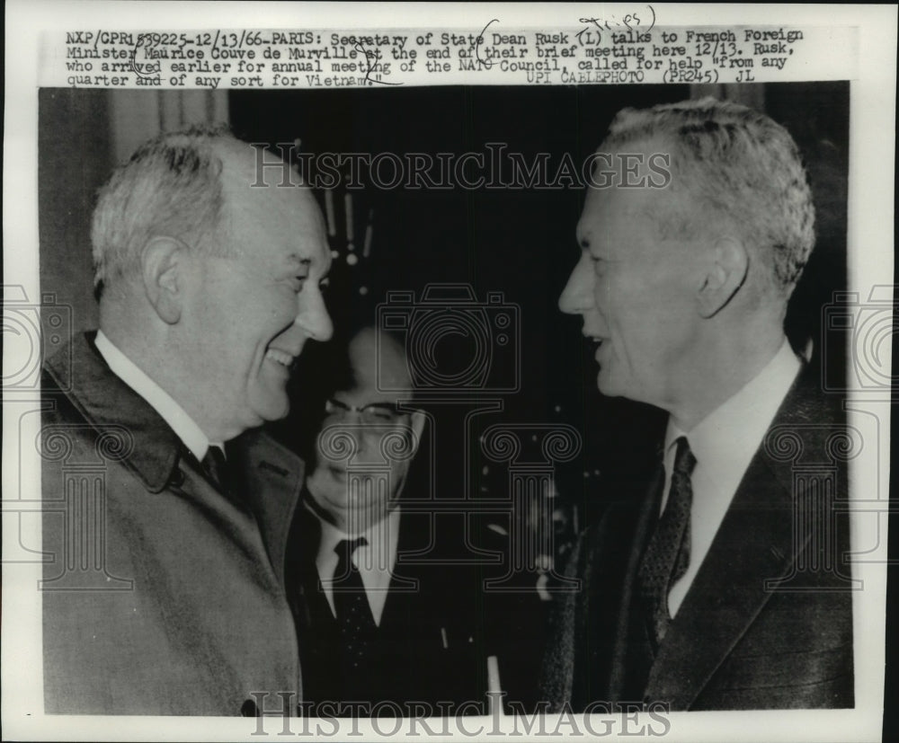 1966 Press Photo Secretary Rusk and Minster Couve de Murville in Paris-Historic Images