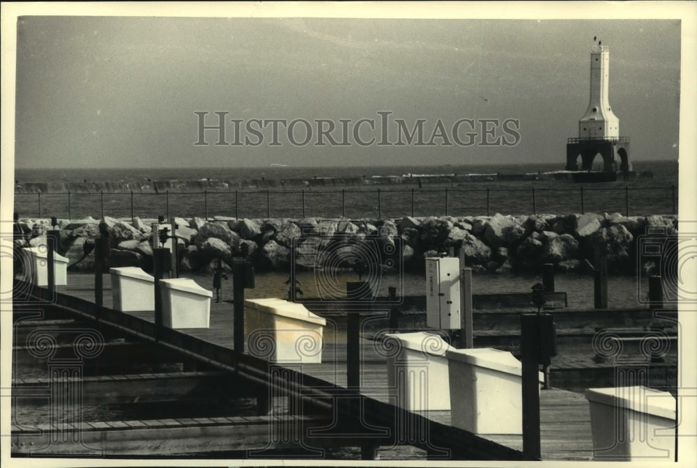 1988 Empty docks, Port Washington marina-Historic Images