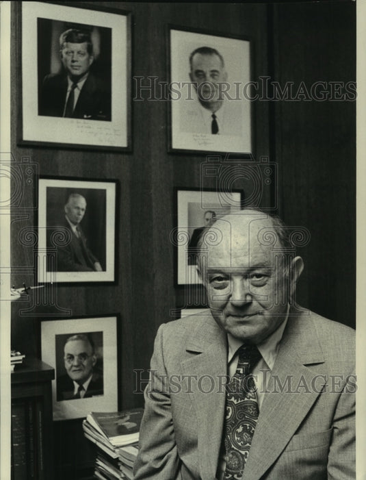 1977 Former State Sec. Dean Rusk in his University of Georgia office - Historic Images