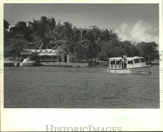 1982 Oliver and Monica Plunkett's Virgin Island hotel - Historic Images