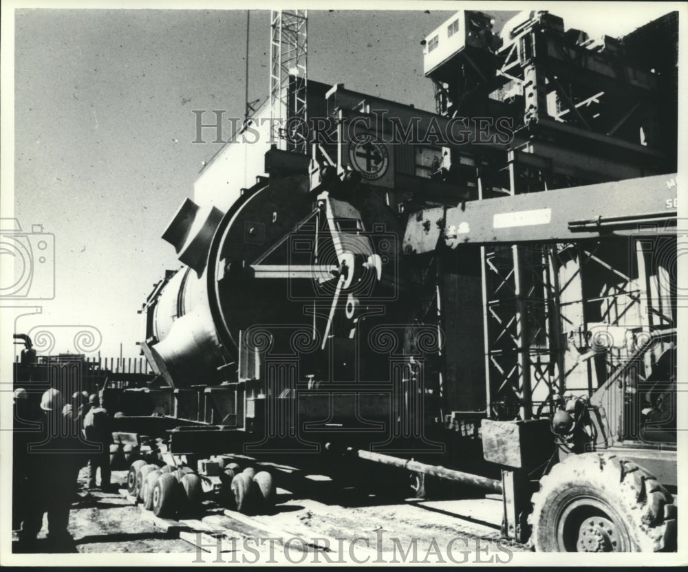 1969 Unit 1 reactor vessel at Point Beach Nuclear Power Plant - Historic Images