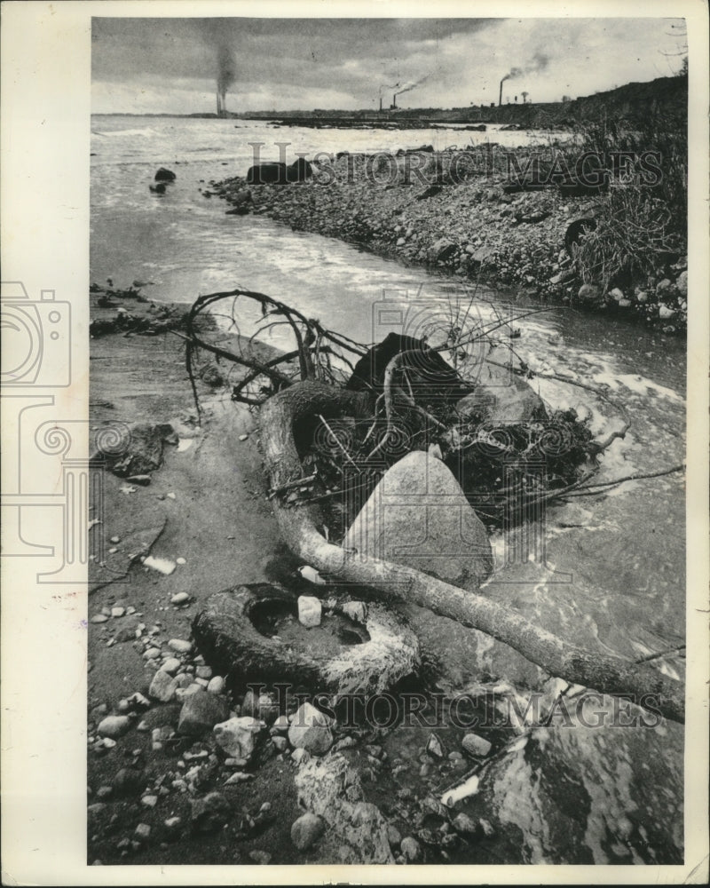 1966 Cleanup begins on sick rivers spilling into lakes in Wisconsin - Historic Images