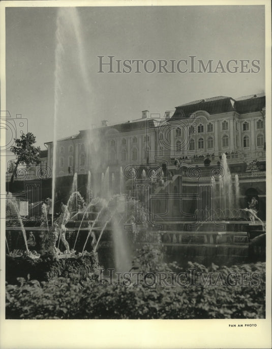 1982 Petrodvorets, a palace built on the scale of Versailles - Historic Images