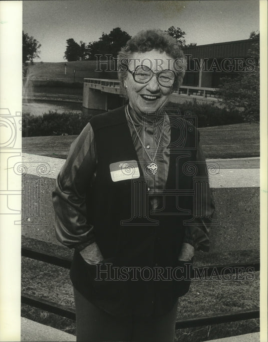 1982 Press Photo Laurie Shields, Wisconsin's Older Women's League - mjb91938 - Historic Images