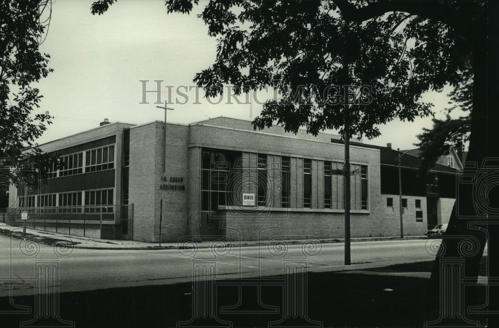 1977 Press Photo Street view, Baran Hall, St. Josephat&#39;s Elementary School - Historic Images