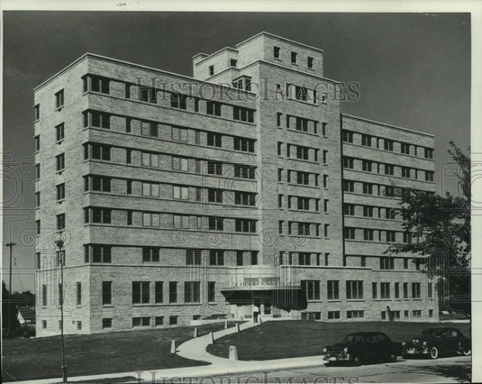 1952 Press Photo Photograph of St. Luke's Hospital - mjb92477-Historic Images