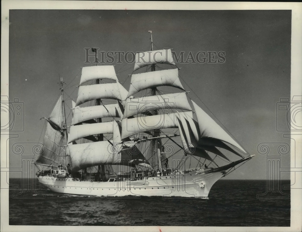 1953 Press Photo Three masted bark Eagle in Connecticut after Europe Cruise-Historic Images