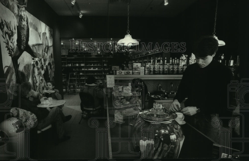 1993 David Duback Prepares Drink At Harry W. Schwartz Bookshop Cafe - Historic Images