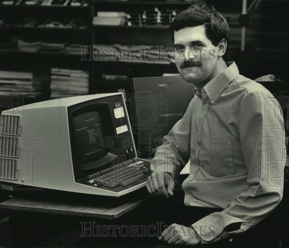 1986 Press Photo Michael Schwabenlander, national secretarial competition winner - Historic Images