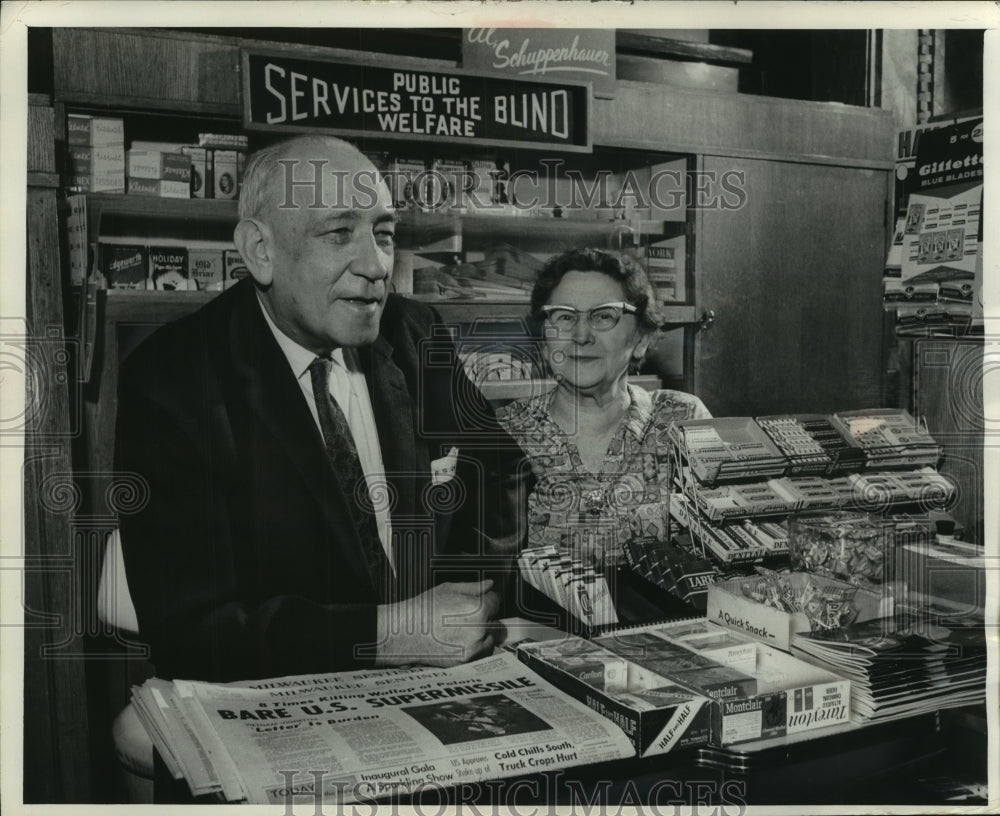 1965 Al and Elsie Schuppenhauer said goodbye to government employees - Historic Images