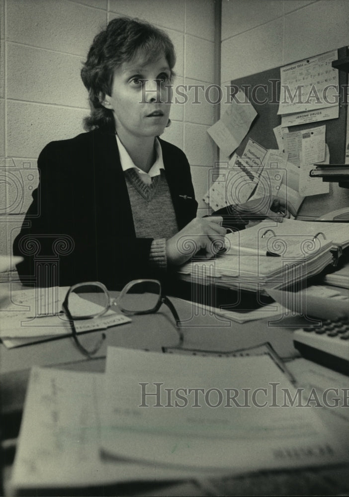 1984 Press Photo Waukesha area Nursing Association director Linda Shtaida - Historic Images