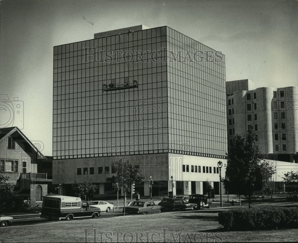 1976 Press Photo Seton Tower at Saint Mary&#39;s Hospital Complex - mjb93442 - Historic Images