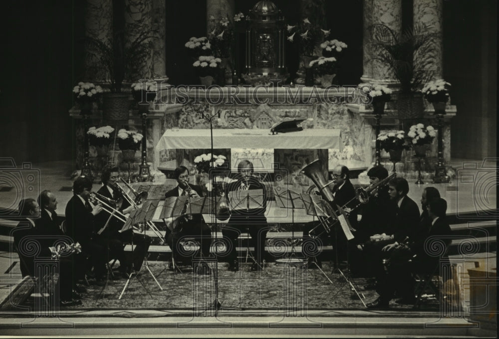 1980 Newberry Brass Quintet joined by Milwaukee Symphony members - Historic Images