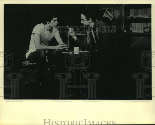 Press Photo Actor Larry Shue during stage performance - mjb93468-Historic Images