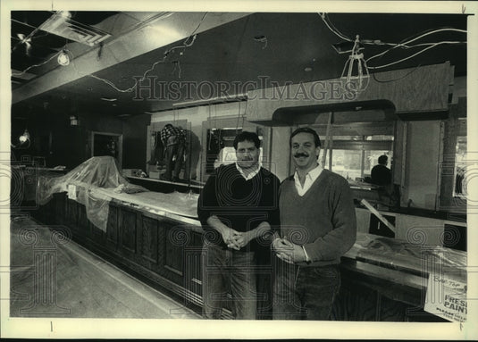 1986 Press Photo Sherman McCormick, tavern owners, The City Club, Milwaukee - Historic Images
