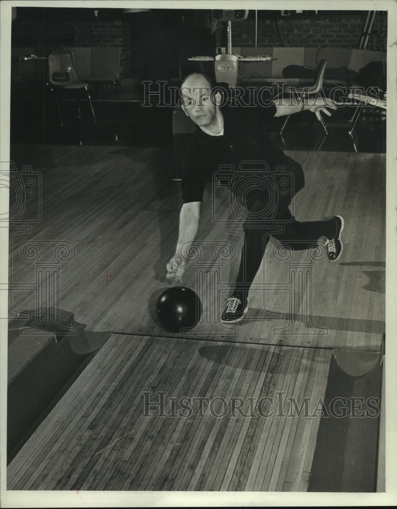 1972 Press Photo Curt Schmidt, bowler, Wisconsin - mjb93677-Historic Images