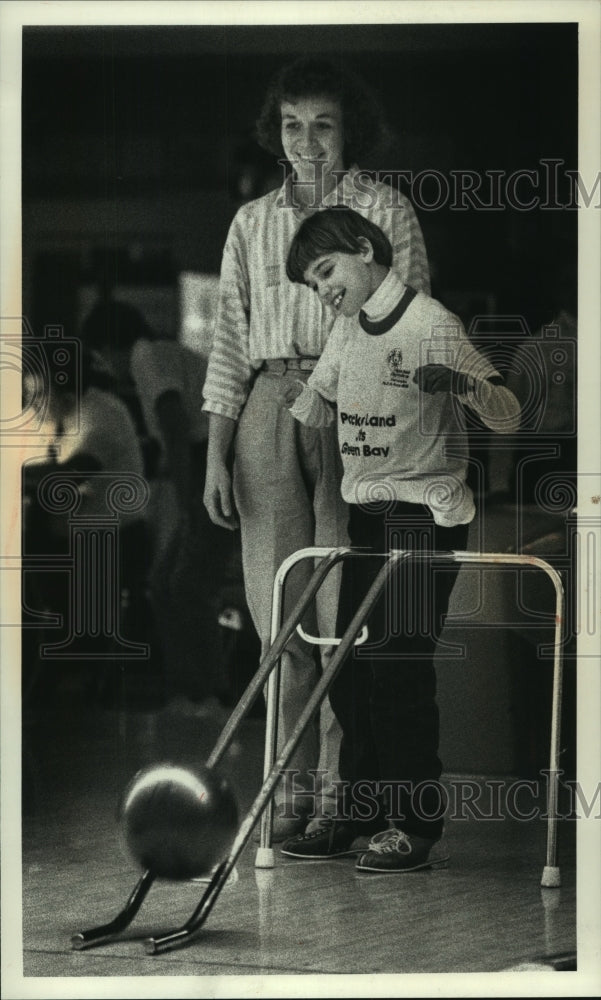 1989 Special Olympics State Bowling Tournament in Milwaukee - Historic Images