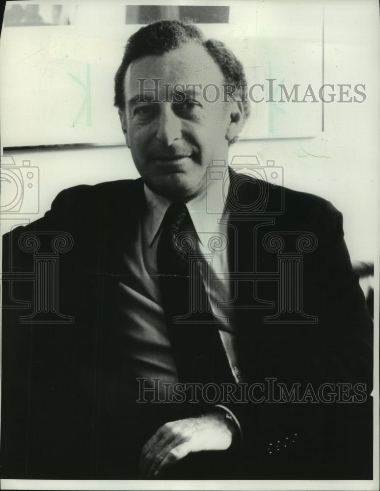 1982 Press Photo Carl Spielvogel, CEO of Bacher &amp; Spielvogel advertising agency - Historic Images