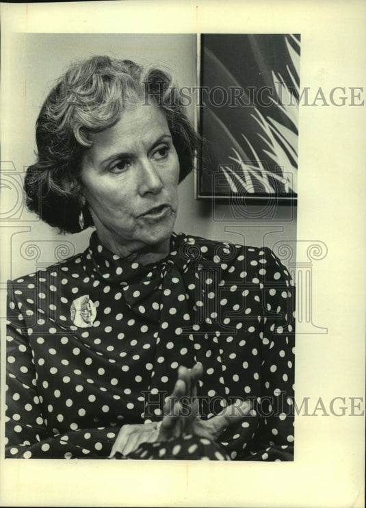 1985 Press Photo Felize Schwartz, national president of Catalyst, New York City - Historic Images