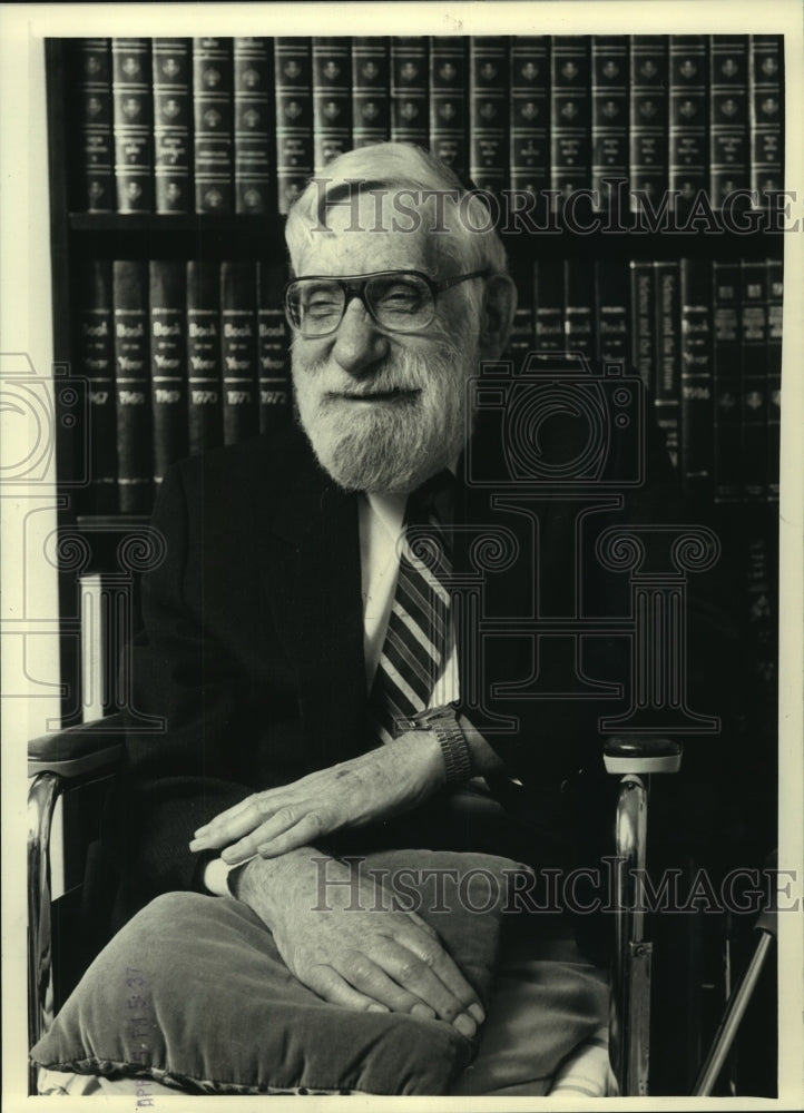 1987 Press Photo Despite a stroke, Rabbi David Shapiro continues to teach - Historic Images