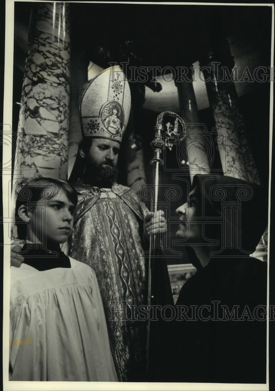 1989 Press Photo Brett Gordon, Joseph Allen, Bradley Wronski at St. John's - Historic Images