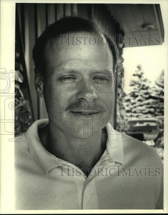 1991 Press Photo Mike Sheldon, Sheldon's Inc, Wisconsin - mjb94142 - Historic Images