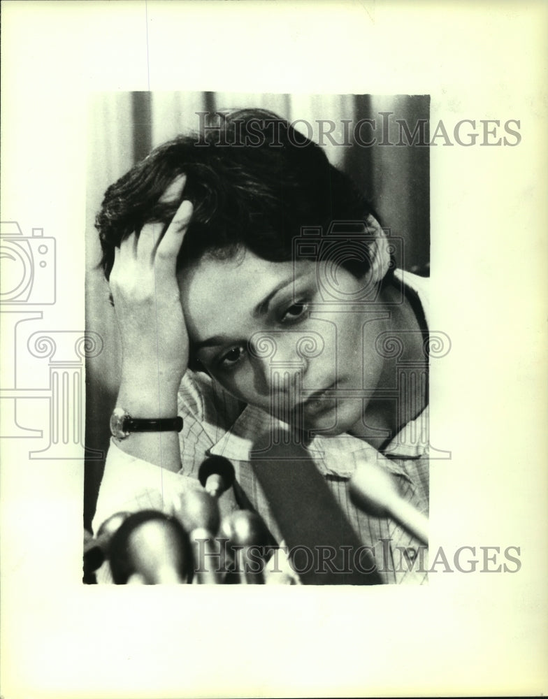 1978 Press Photo Mrs. Natalya Scharansky at news conference-Dulles Int airport - Historic Images