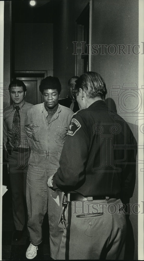 1973 Press Photo Ben Sanders. Jr. Shot and killed two policemen. - mjb94384 - Historic Images