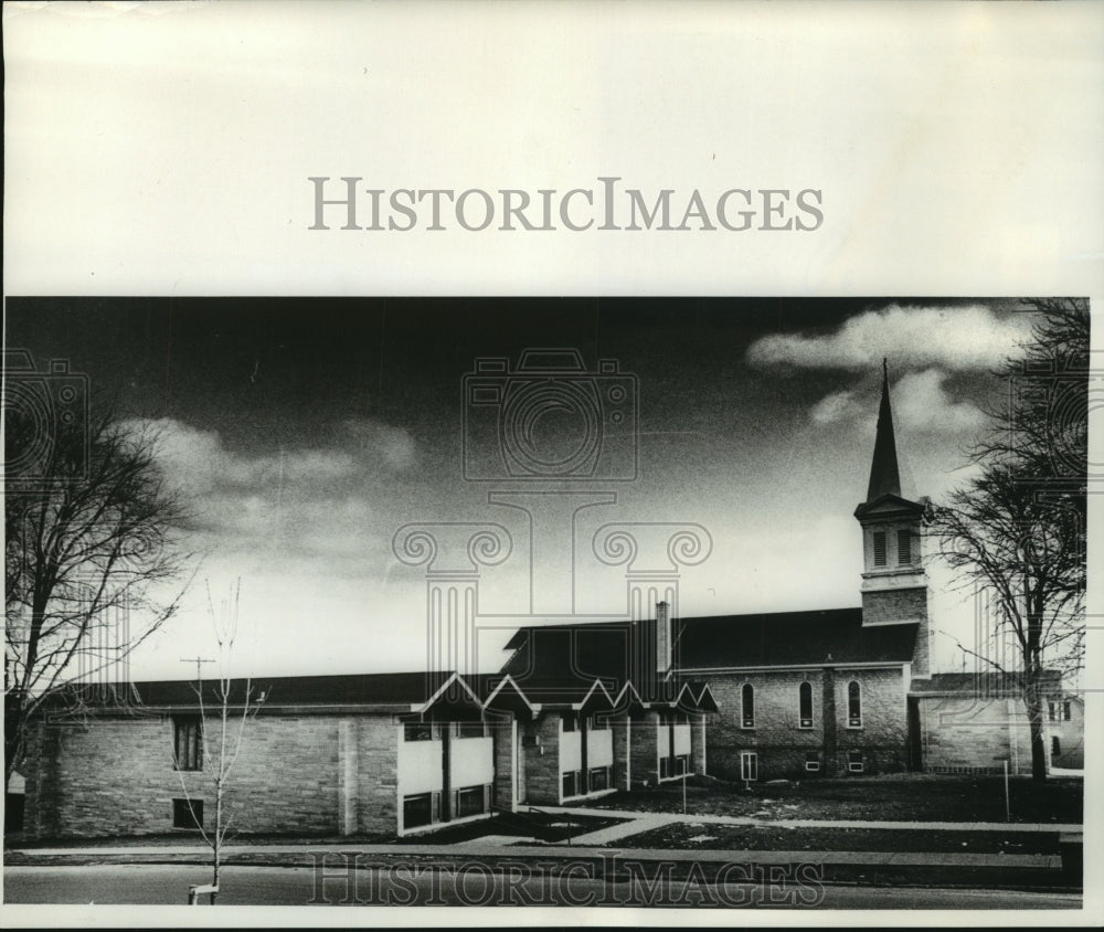 1984 Press Photo St. Paul&#39;s United Church of Christ, Menomonee Falls - mjb94782 - Historic Images