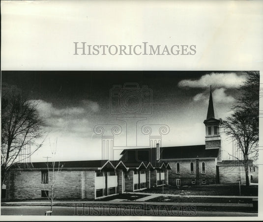 1984 Press Photo St. Paul's United Church of Christ, Menomonee Falls - mjb94782 - Historic Images