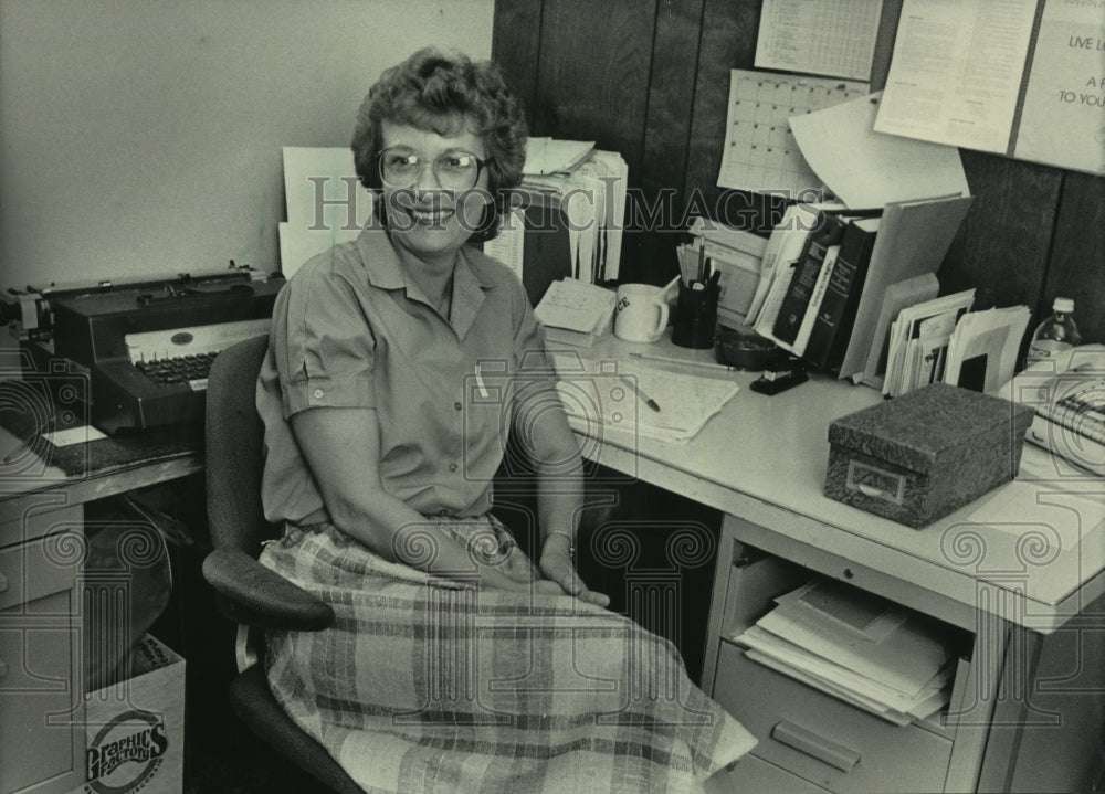 1984 Alice Spillard at Waukesha County Mental Health, Wisconsin - Historic Images