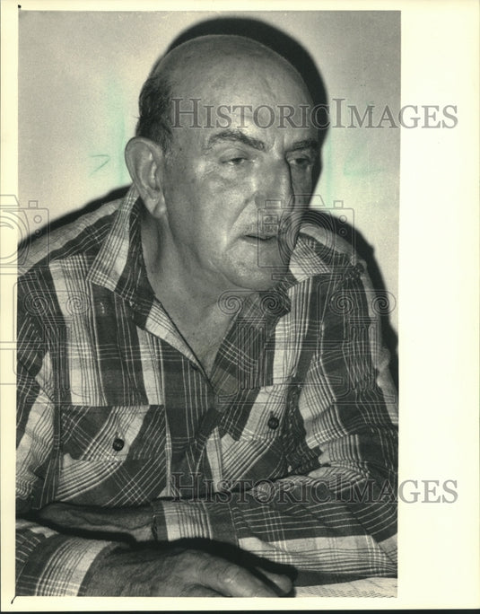 1988 Press Photo Holocaust Survivor, Shimon Lieber, Israel - mjb95084 - Historic Images