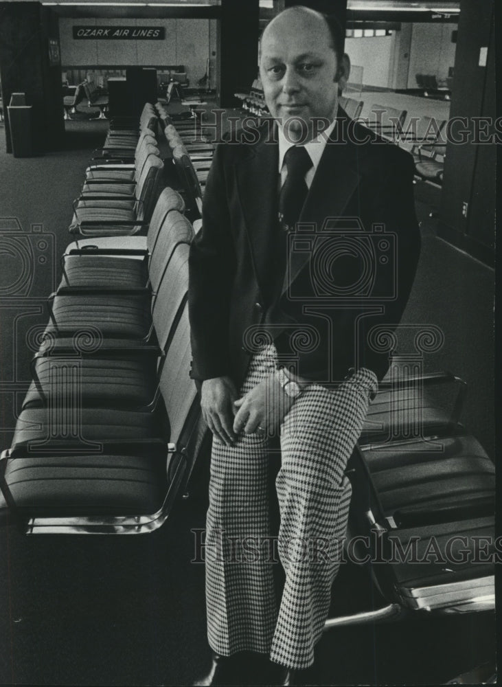 1978 George Isbell, Ozark manager, at Mitchell Field&#39;s north pier. - Historic Images