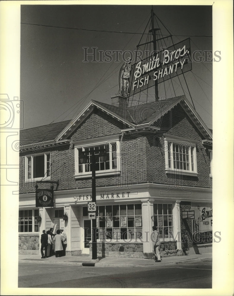 1980 Press Photo Smith Bros. of Port Washington, Wisconsin - mjb95540 - Historic Images