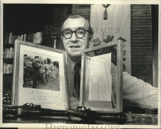 1969 Press Photo Cornelius Ryan, author of "The Longest Day," shows letters - Historic Images