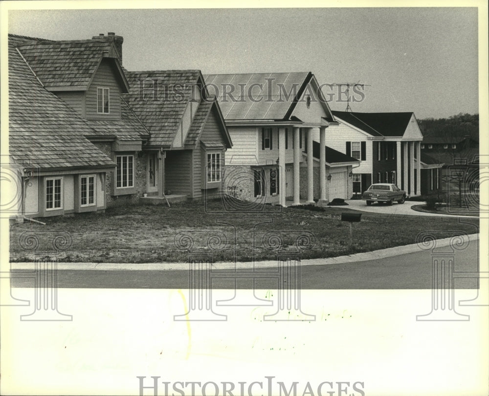 1981 Waukesha, Glenn Prah Solar Home Sent to Wisconsin Supreme Court - Historic Images