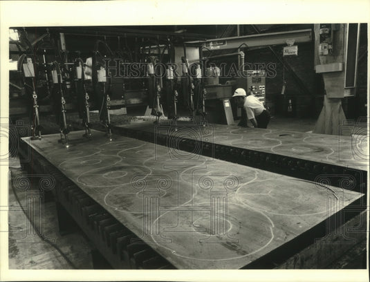 1986 Press Photo Plate Processing At Ryerson Plant In Milwaukee - mjb96107 - Historic Images
