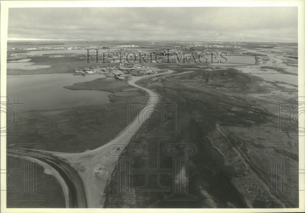 1991 Air view of site where oil pipeline will be installed in Alaska - Historic Images