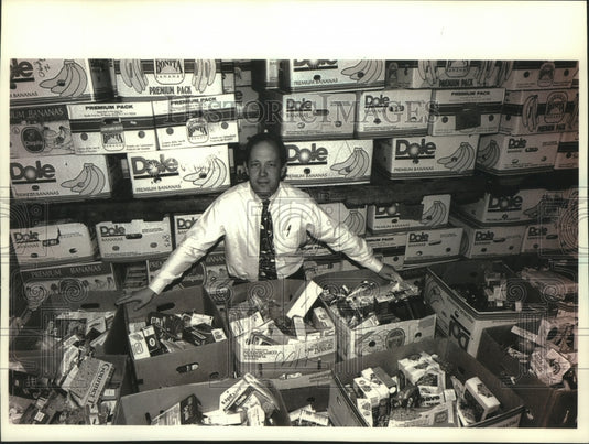 1994 Press Photo Billy Shore Spends His Time Raising Money To Feed The Hungry - Historic Images