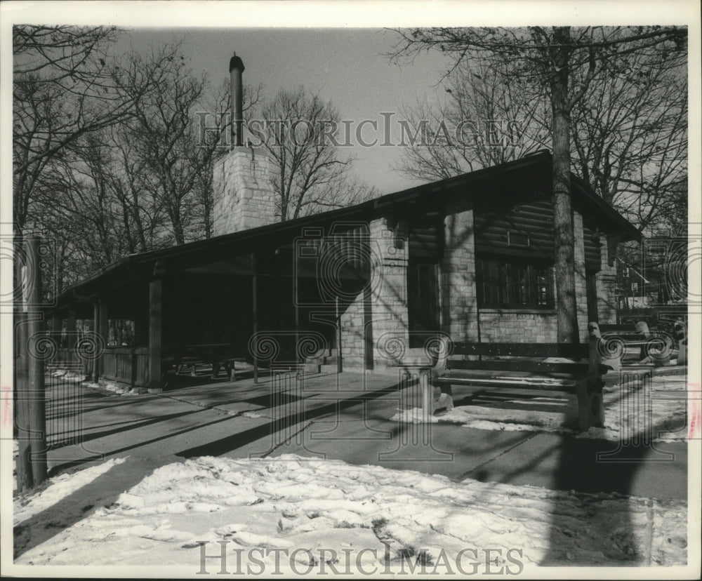 1961 Press Photo Shorewood Wisconsin, Hubbard Lodge, Hubbard Park - mjb96754 - Historic Images
