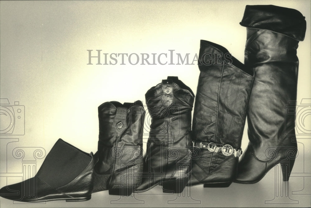 1987 Press Photo Popular boots for fall from the Boot Corral - mjb96760 - Historic Images